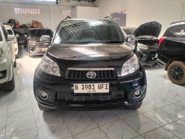 RUSH S TRD 1.5 AT 2012 HITAM