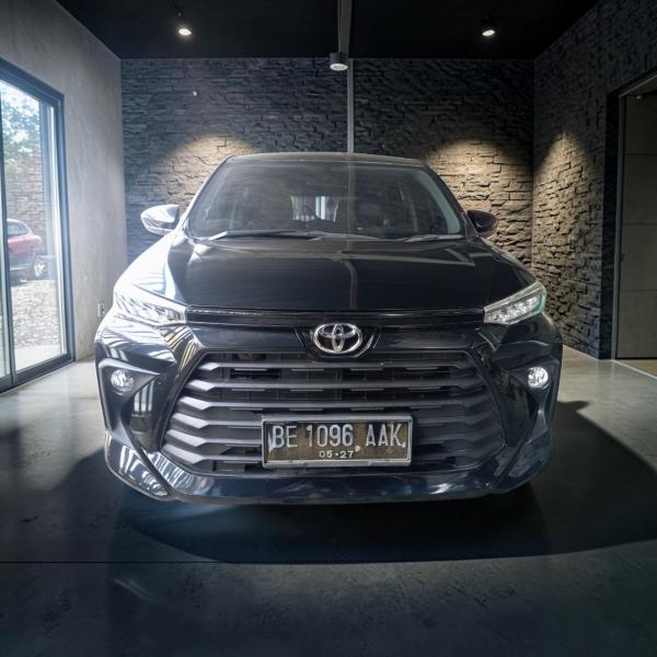 AVANZA E 1.3 MT 2022 HITAM PT