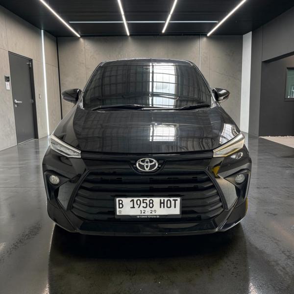 AVANZA E 1.3 MT 2024 HITAM