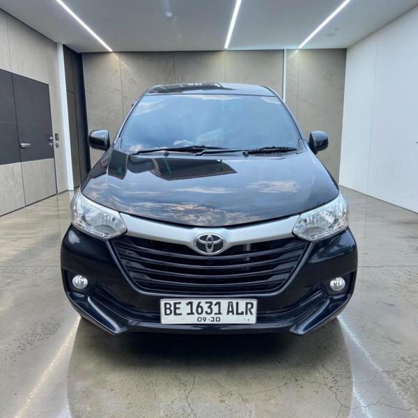 AVANZA E 1.3 MT 2017 HITAM
