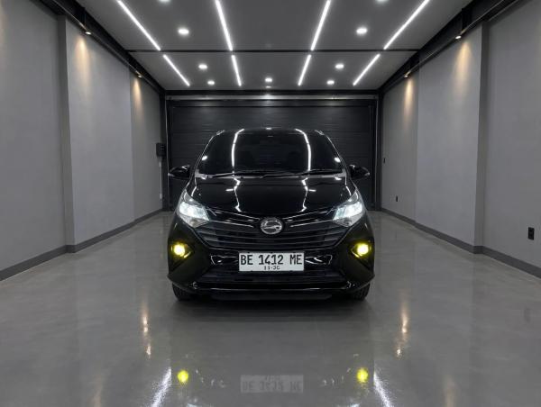SIGRA R 1.2 MT 2025 HITAM